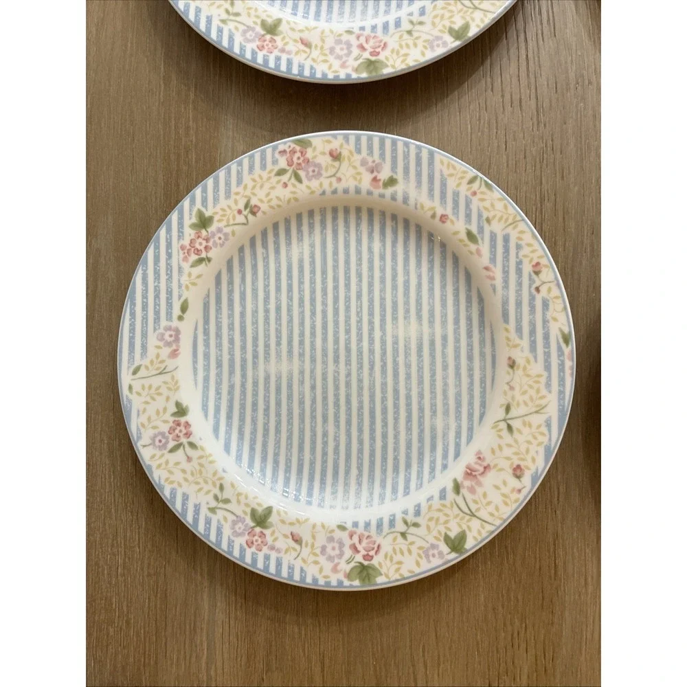 Guess Home Collection Decoupage Salad Plate Lot Of 4 8
